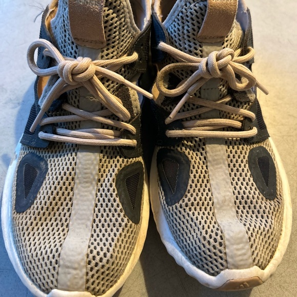 adidas Beige and Black Women's Sneakers - Picture 3 of 8